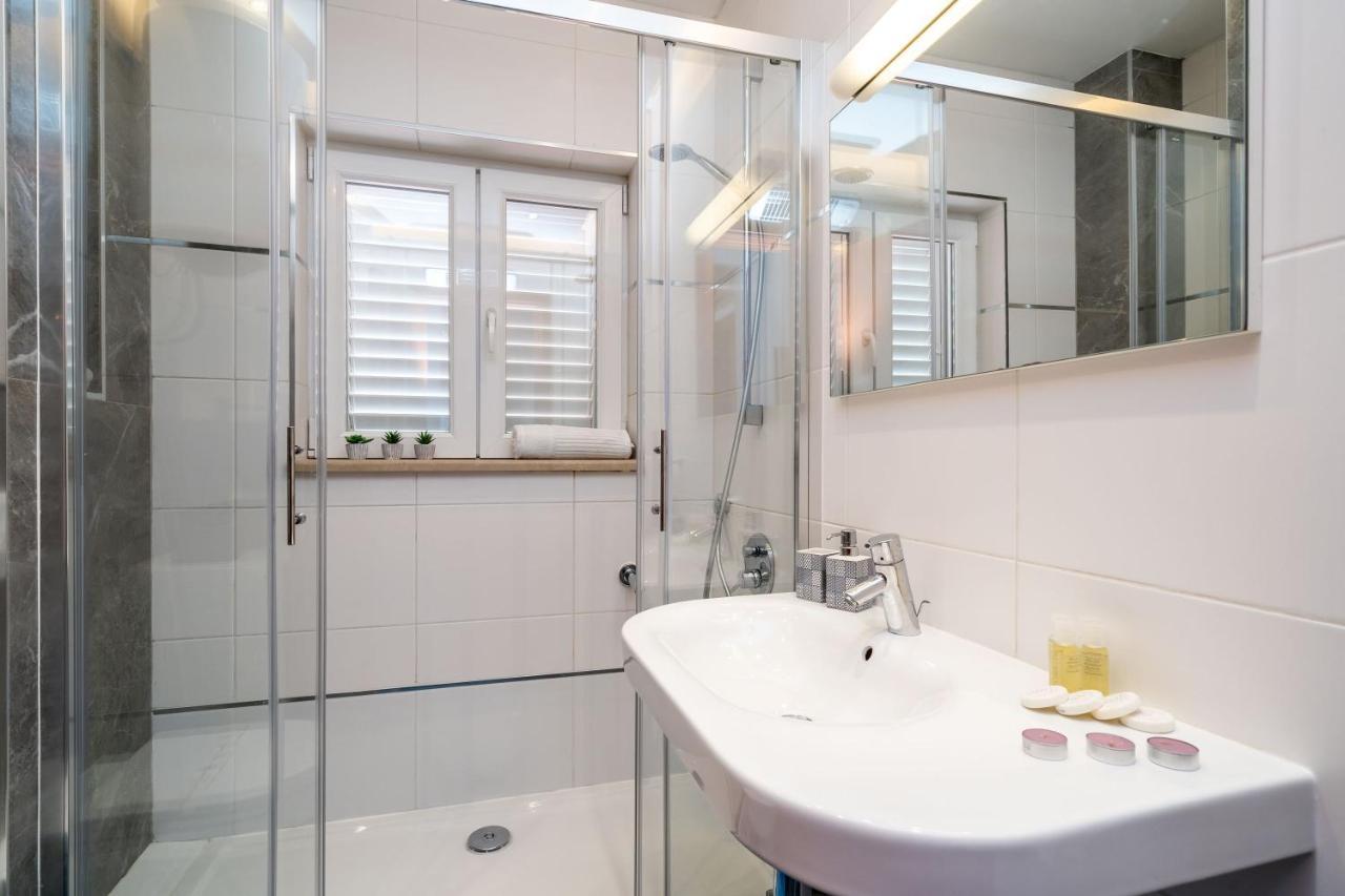 Apartman Lorena With Private Pool