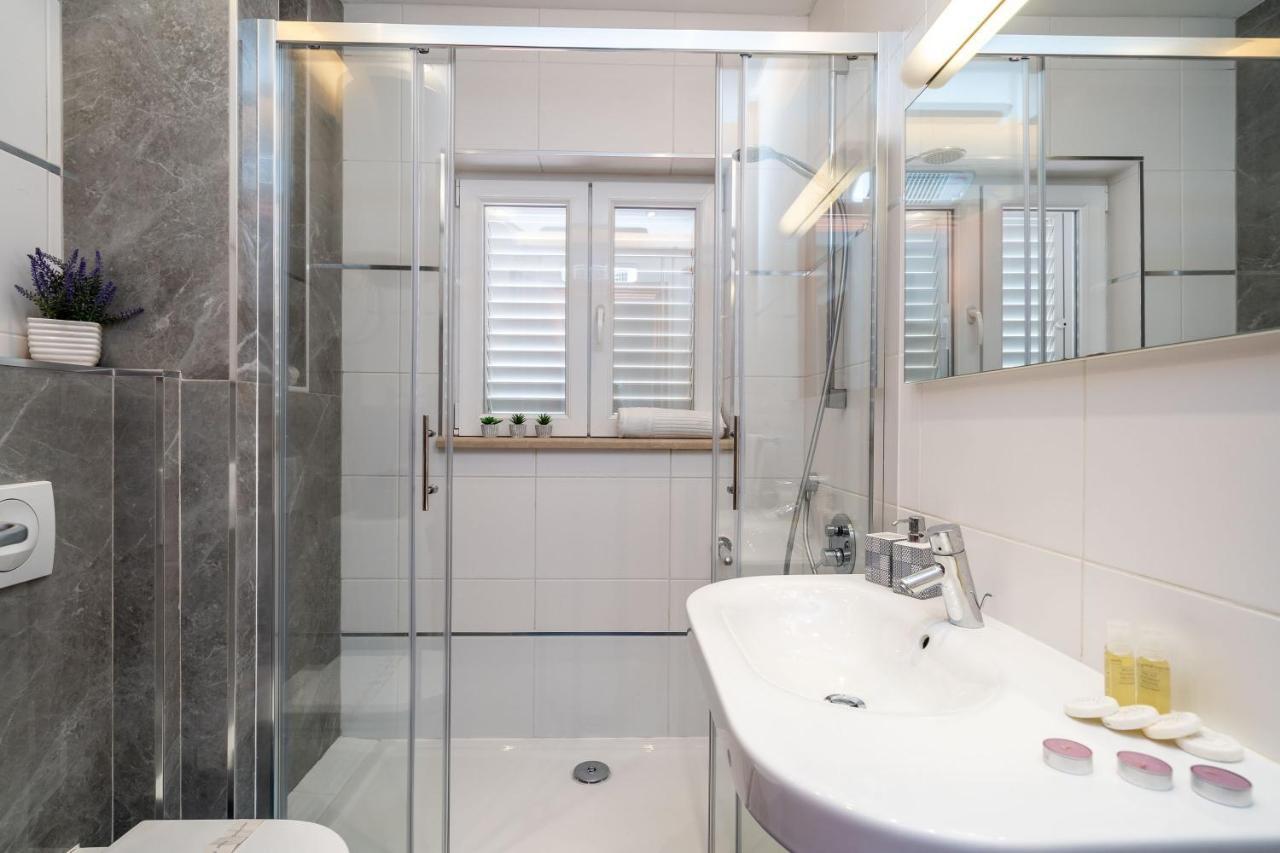 Apartment Lorena With Private Pool *