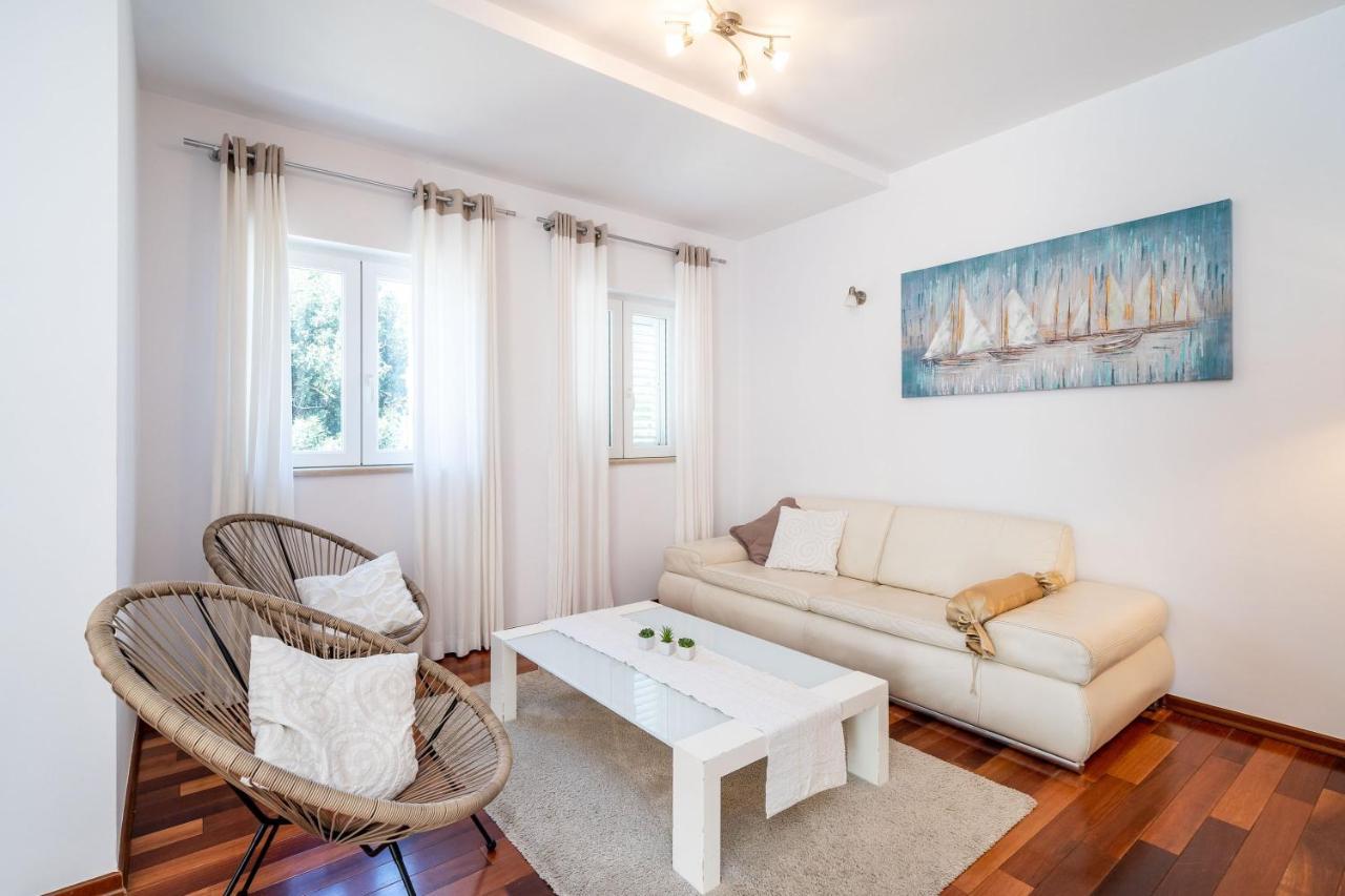 Lorena With Private Pool Apartman Dubrovnik